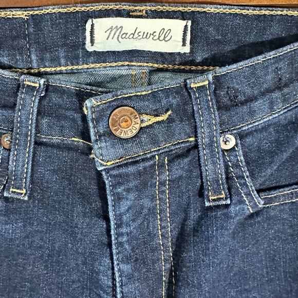 Madewell- Dark Wash - Cali-Demi-Bootcut - Picture 4 of 6